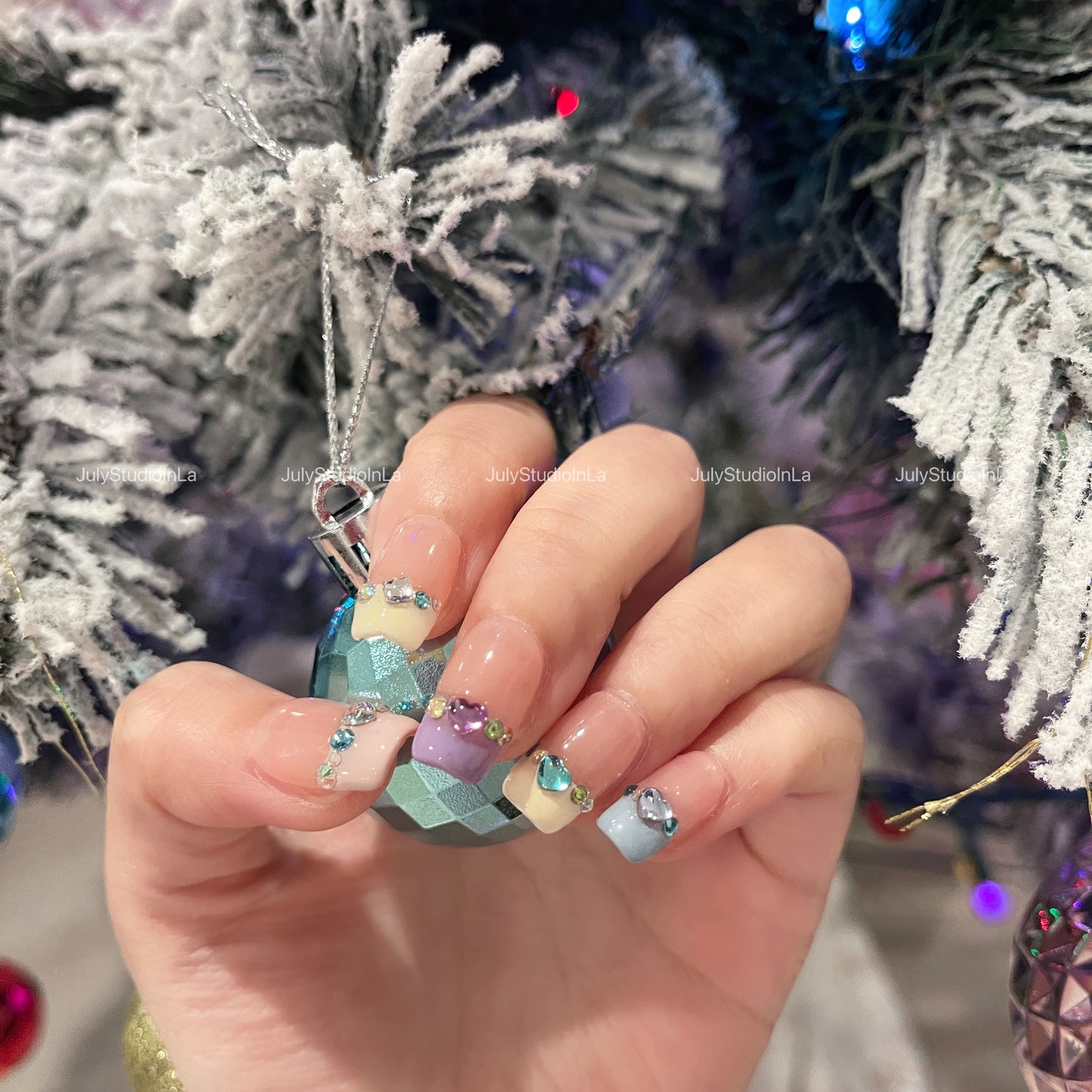 SHORT SQUARE | COLORFUL FRENCH TIP | SHINING